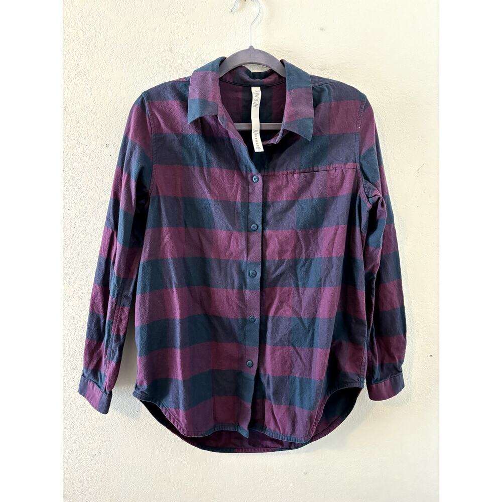 Lululemon Women's Flannel Button Down Shirt Size 8